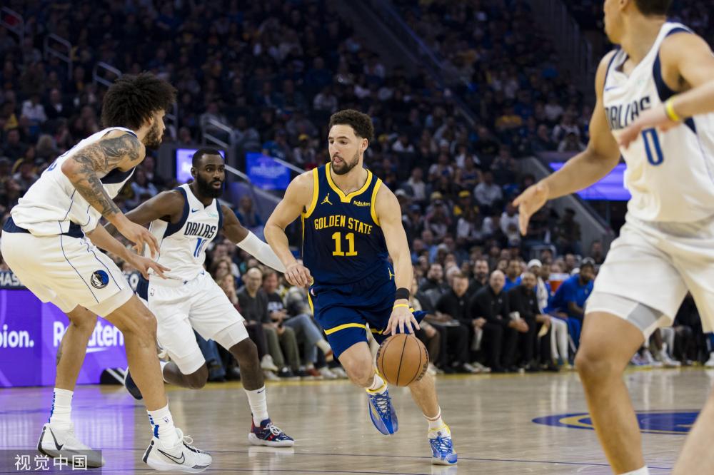 左肩挫伤!里弗斯:AJ·格林参加了一小段训练 后续状态还需观察(AJ·格林左肩挫伤,里弗斯:仅短暂参与训练,后续状态待观察)