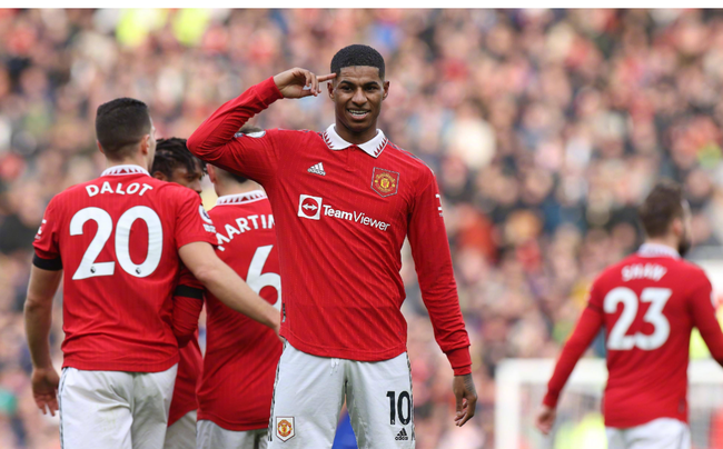 美记:新赛季霍勒迪将身披开拓者队5号球衣.