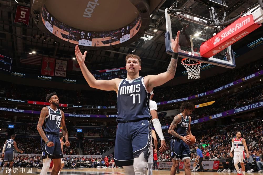 [流言板]好大哥！欧文：东契奇会无辜地受人攻击，我会尽全力保护他50亮640回复